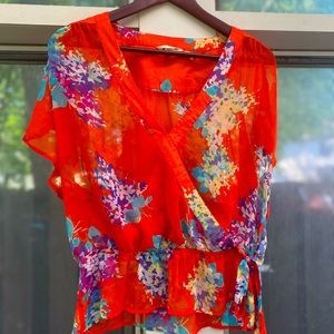 Beautiful Sheer AE Floral Top